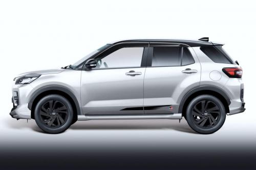 Raize Ốp hướng gió sườn xe