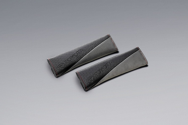 VELOZ CROSS - Bọc dây an toàn (đen)